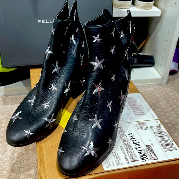 Dolce Vita size 10 star embroidered /leather ankle boots - Picture 2 of 10